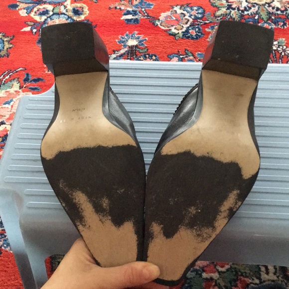 Nine West Black Slides - Picture 3 of 3